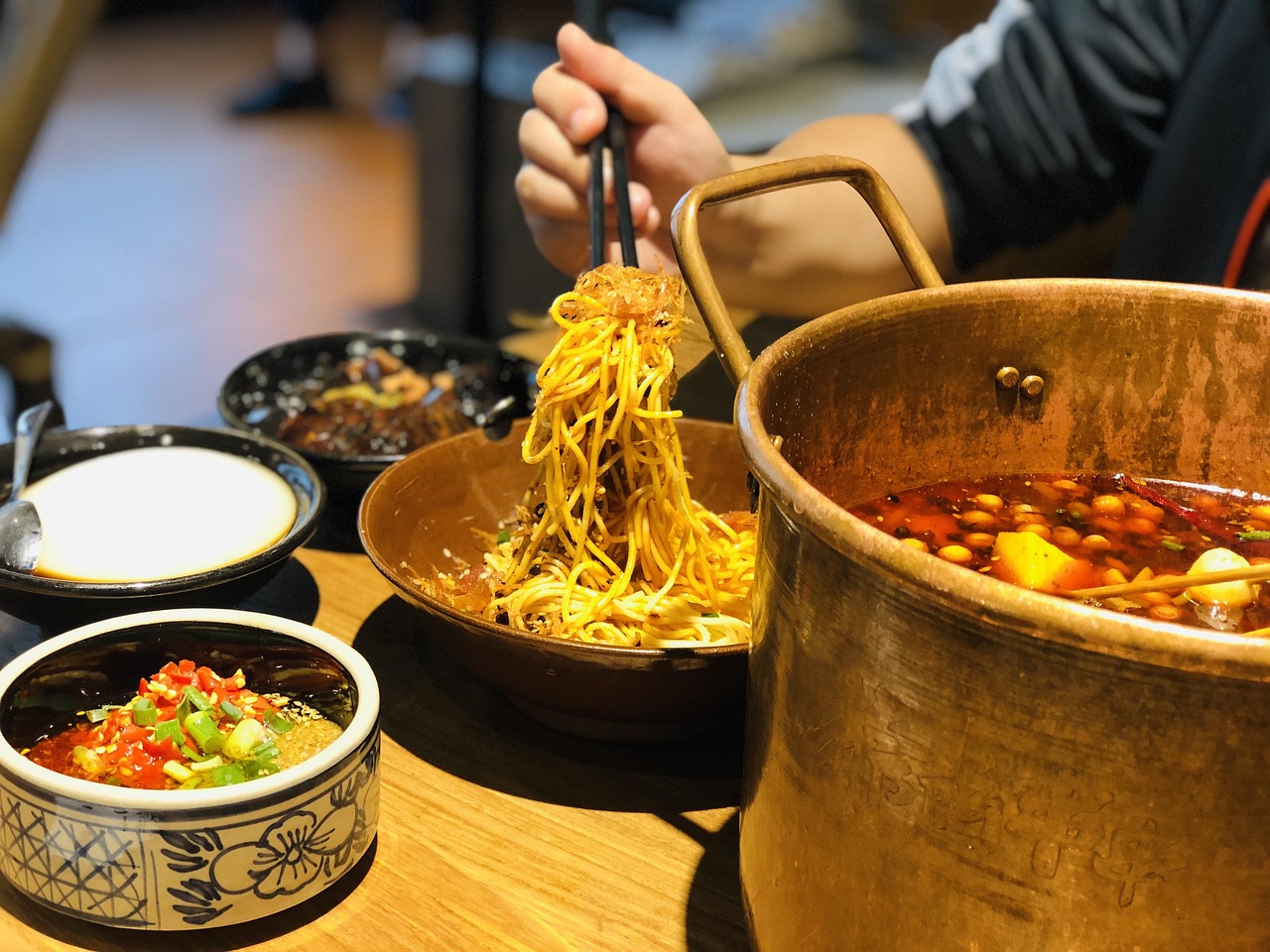 佛山创意产业园，美食天堂，味蕾盛宴